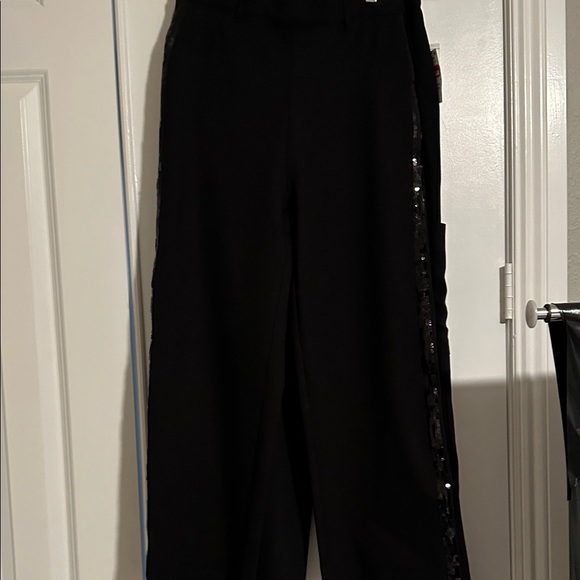 Elegant Black Wide Leg Pants with Sequin Detail - Picture 1 of 2